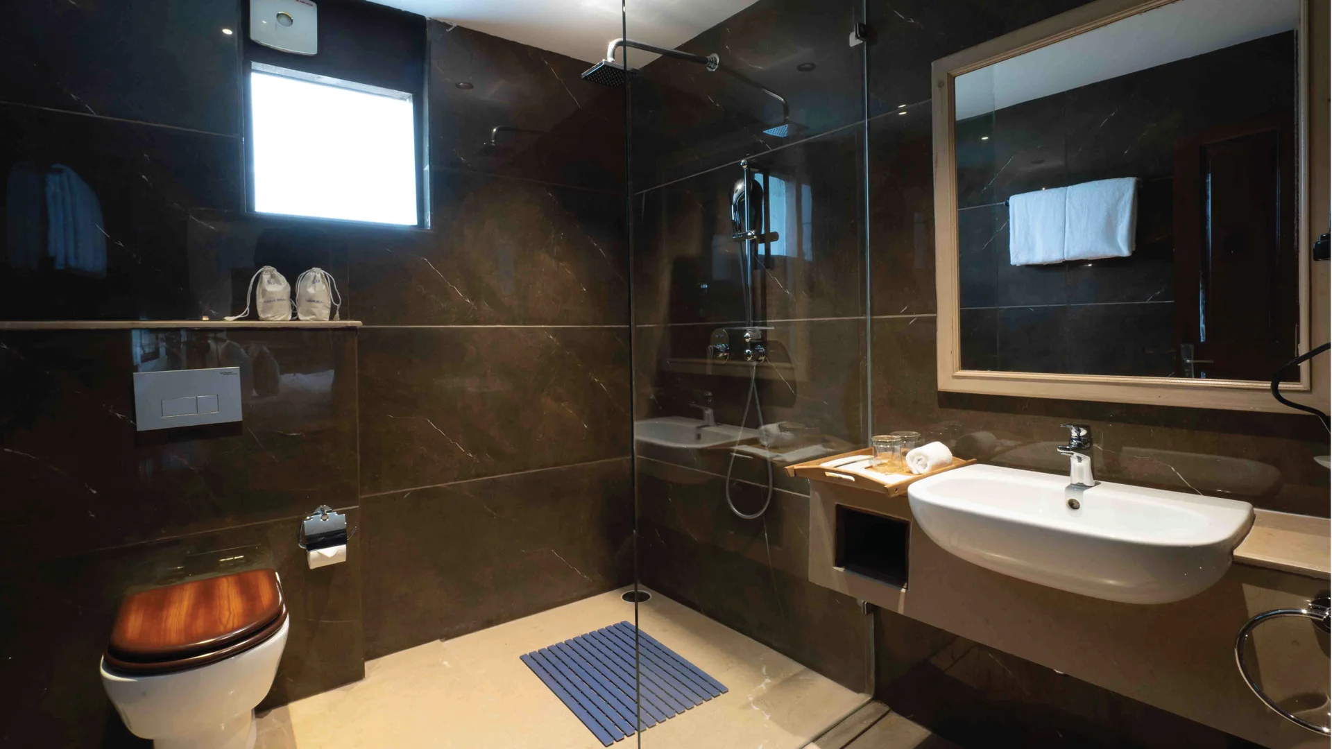 bath_room