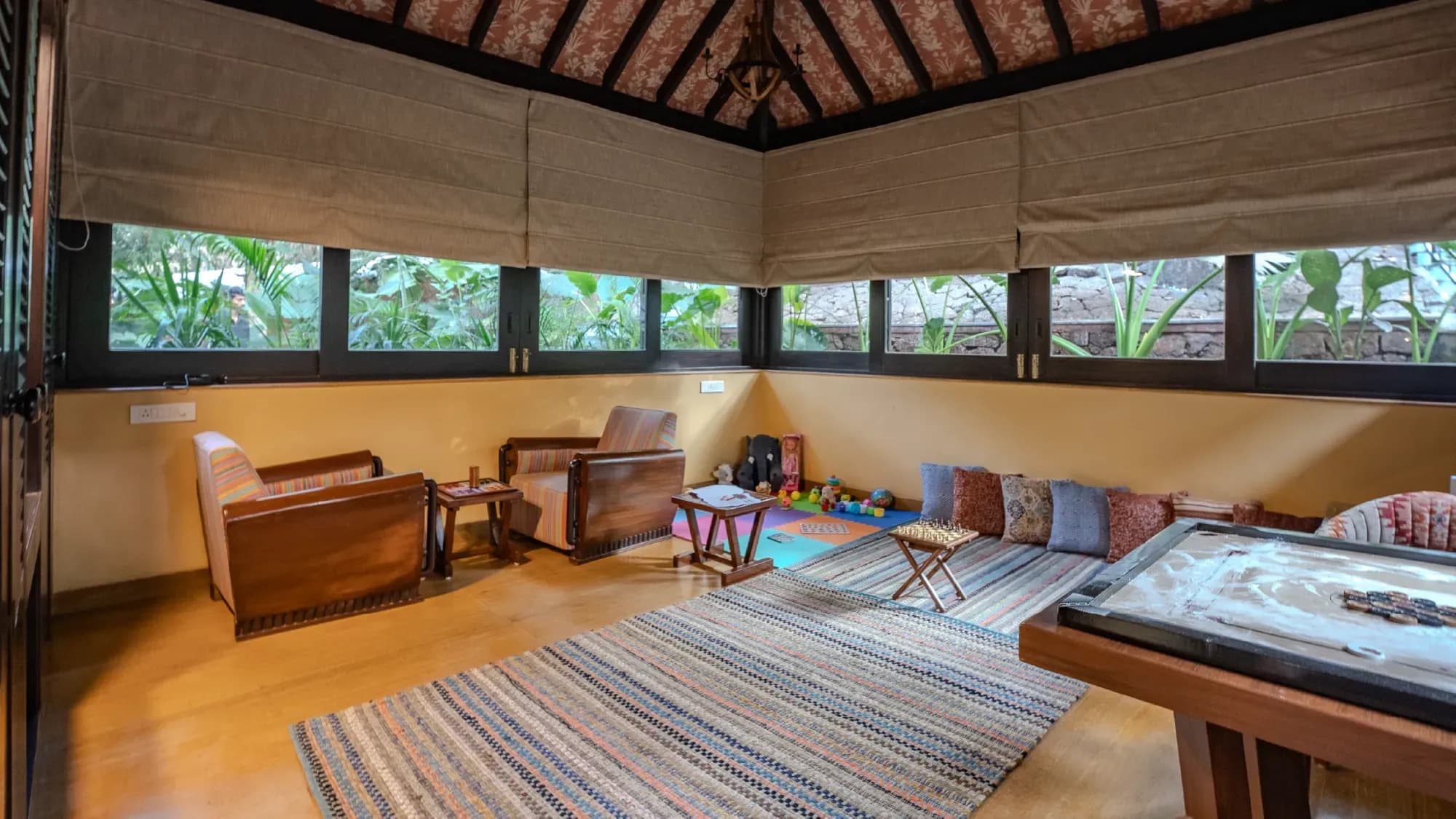 Recreation Room & Garden Recreation Room & Garden